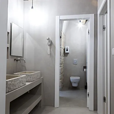 Hostelbeltrani Хостел *