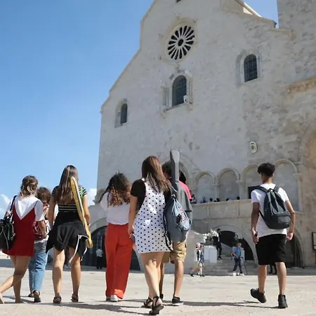 Хостел Hostelbeltrani Трани