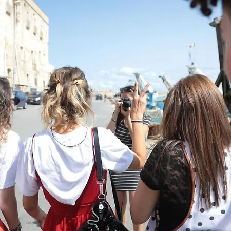 Hostelbeltrani * Трани